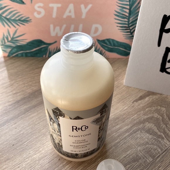 R+Co Gemstone Color Shampoo - Picture 4 of 4